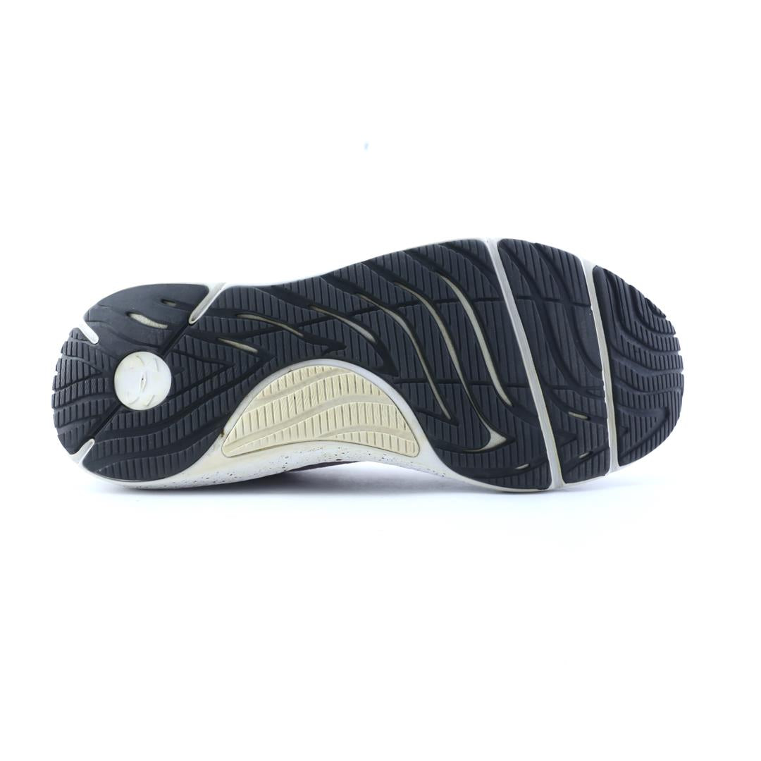 UNDER ARMOUR PURSUIT 2