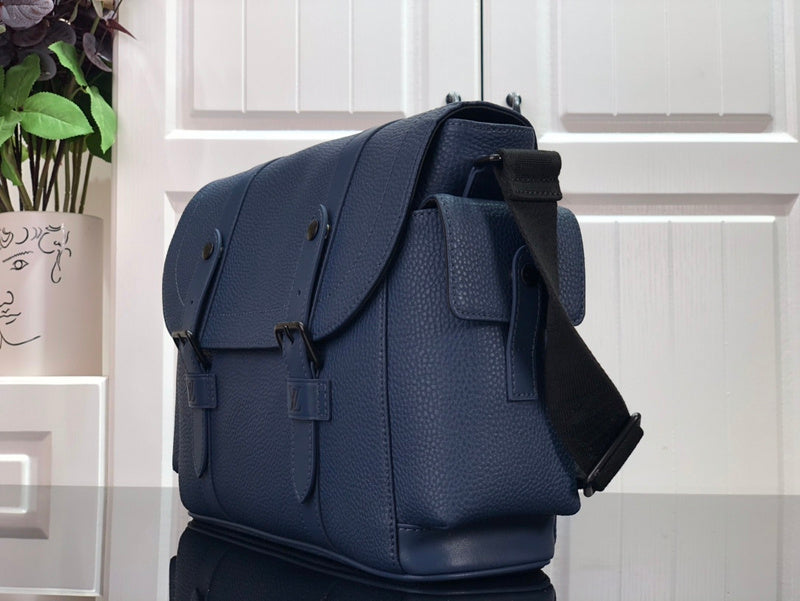 Fan Fashion Lu-Vi bags - 17483