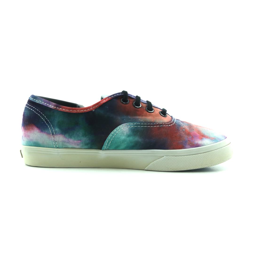VANS AUTHENTIC
