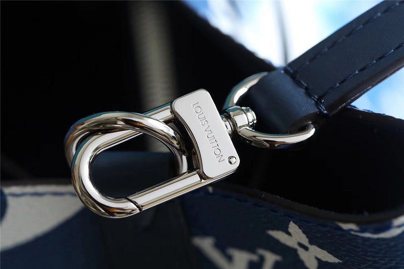 Fan Fashion Lu-Vi bags - 8556