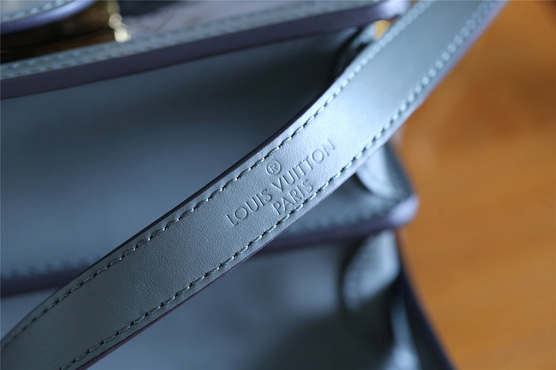 Fan Fashion Lu-Vi bags - 8121