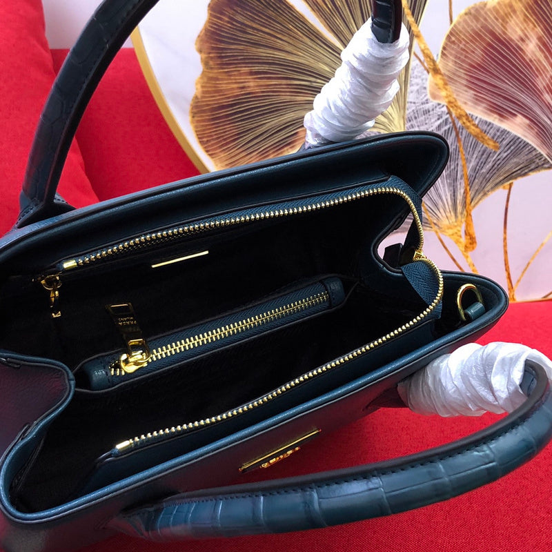 Barnes-Bags - Prada Bags - 953