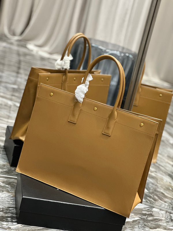 Amelia - YSL Bag - 3973