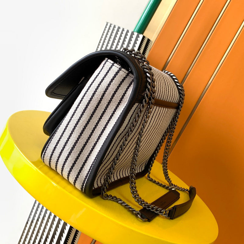 Amelia - YSL Bag - 3779