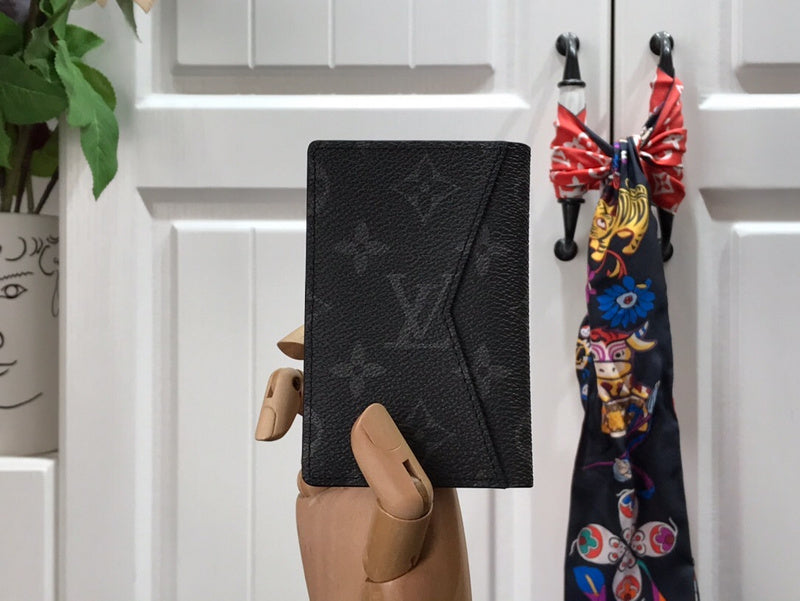 Amelia-LAON - All Wallets - 076