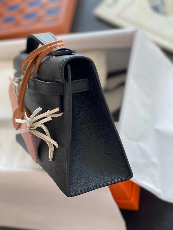 Amelia - HMS Bags - 1724