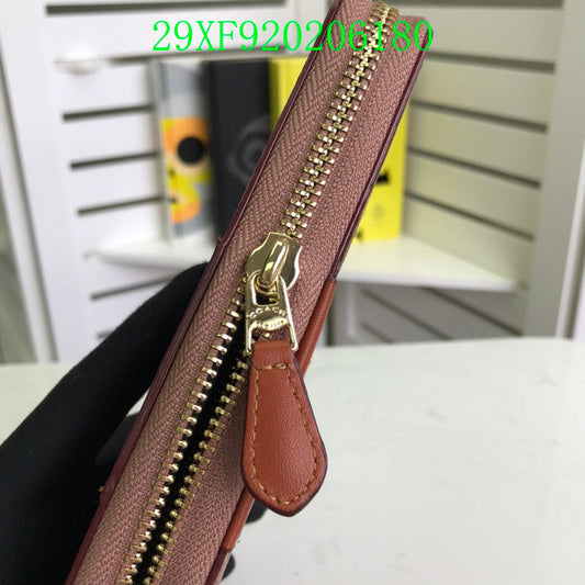 Amelia - CAH Wallet - 011