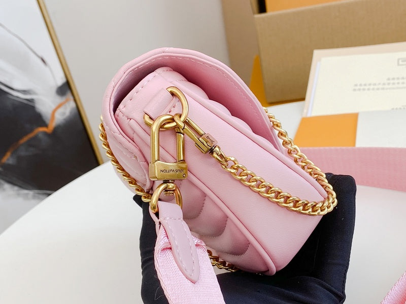 Fan Fashion Lu-Vi bags - 17580