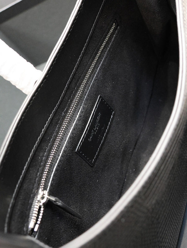Amelia - YSL Bag - 2501