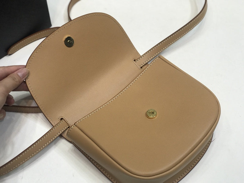 Amelia - YSL Bag - 2145