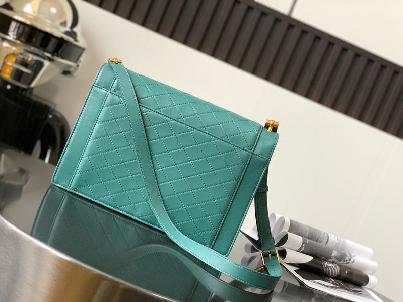 Amelia - YSL Bag - 4196