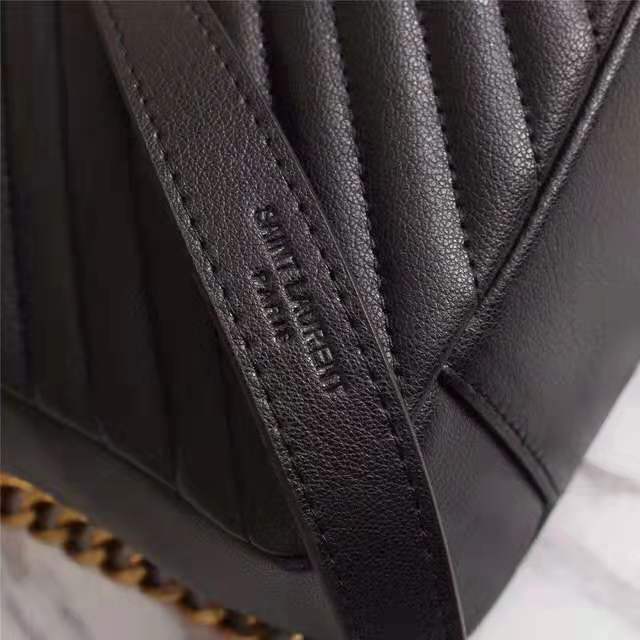 Amelia - YSL Bag - 2816
