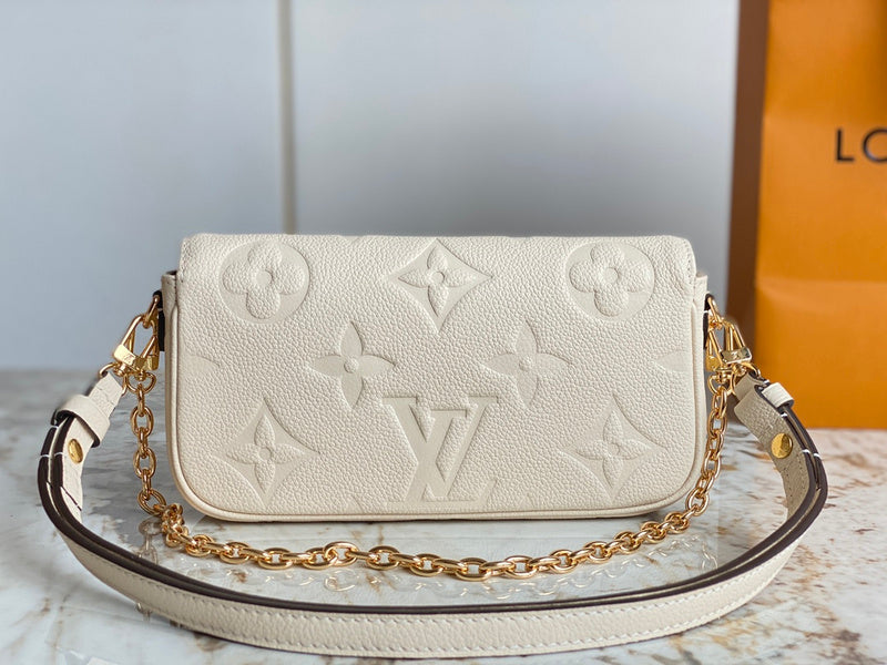 Amelia's Bag Gallery - LOV Bags - 918