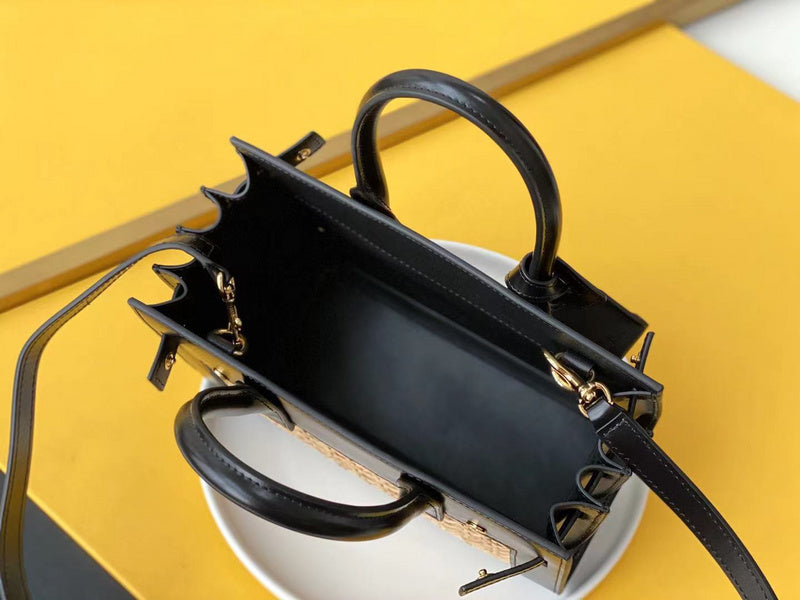 Amelia - YSL Bag - 4147