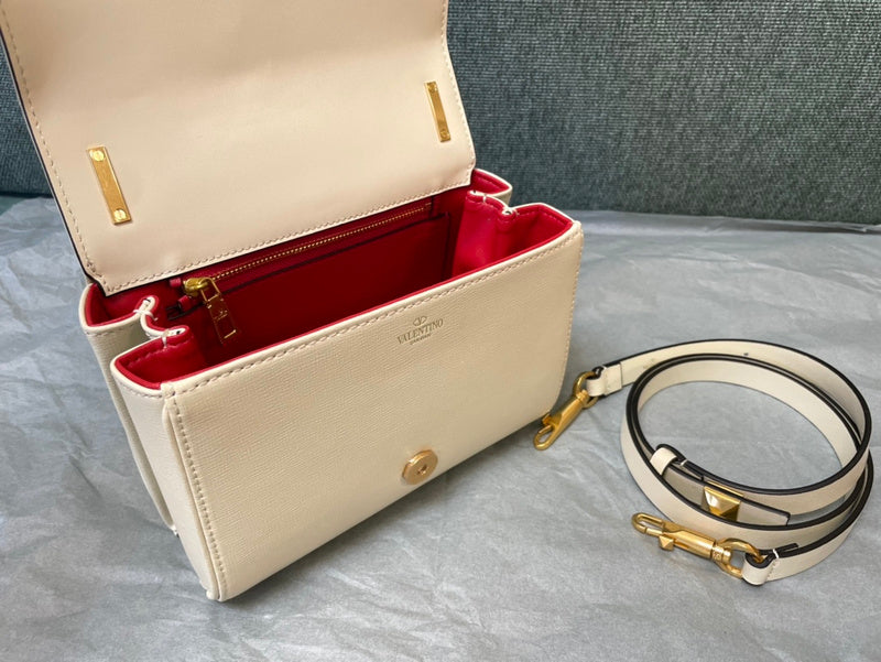 VAL LUXURY BAGS - FOR FASHION LOVERS  AFFORDABLE LUXURY BAGS- 1512