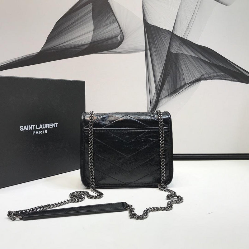 Amelia - YSL Bag - 2887