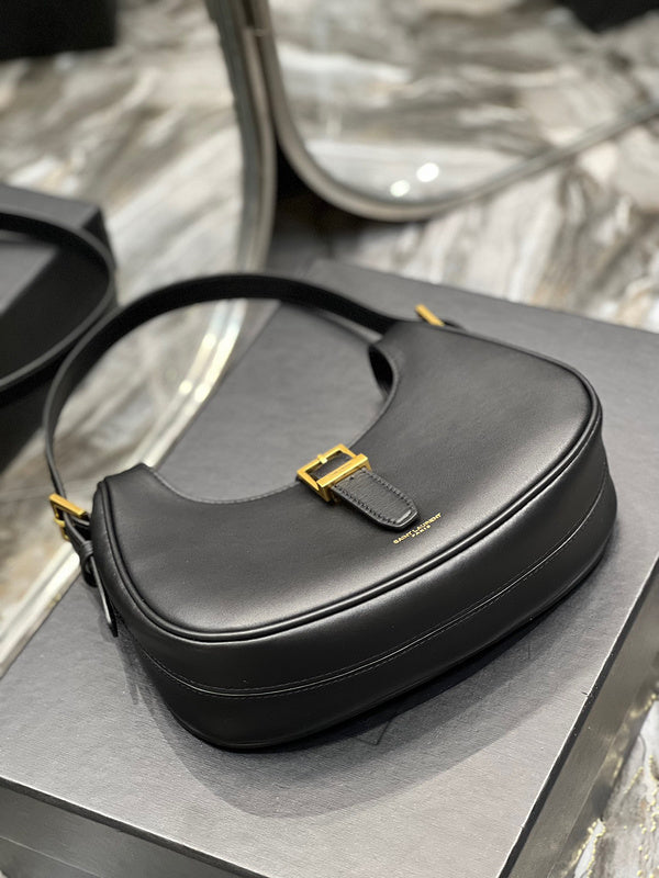 Amelia - YSL Bag - 3913