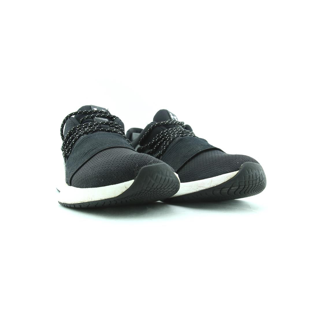 UNDER ARMOUR CHARGED BREATHE LACE