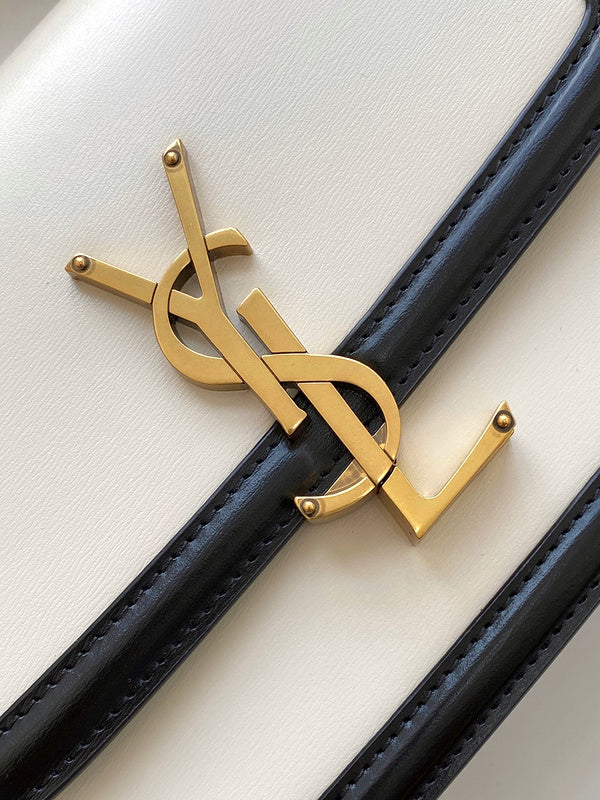 Amelia - YSL Bag - 2453