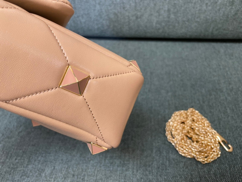 VAL LUXURY BAGS - FOR FASHION LOVERS  AFFORDABLE LUXURY BAGS- 1082