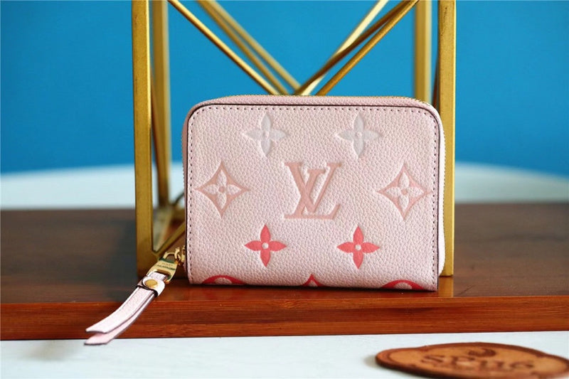 Fan Fashion Lu-Vi bags - 8935