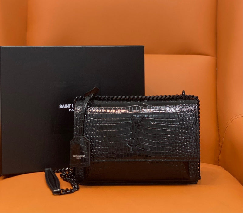 Amelia - YSL Bag - 2033