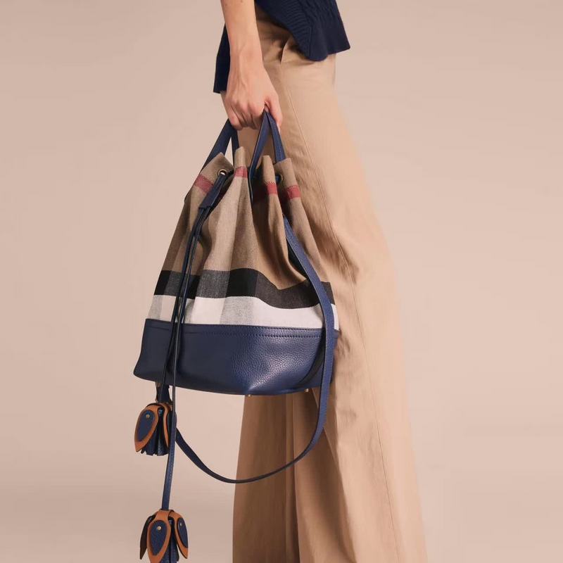 Burberry Bags - Bagsattire   617
