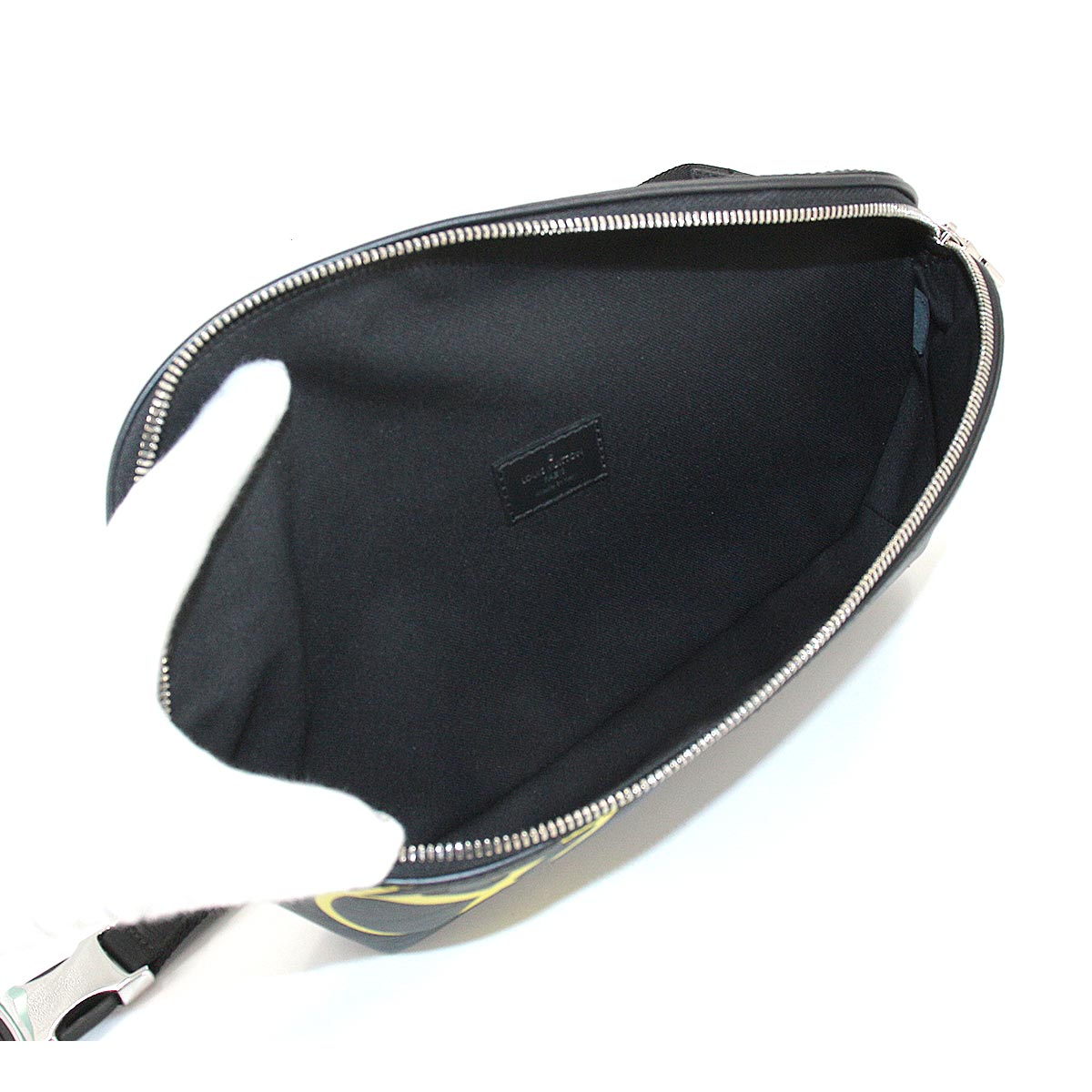 Louis Vuitton Epi LV Circle Bumbag Body Bag Leather Noir