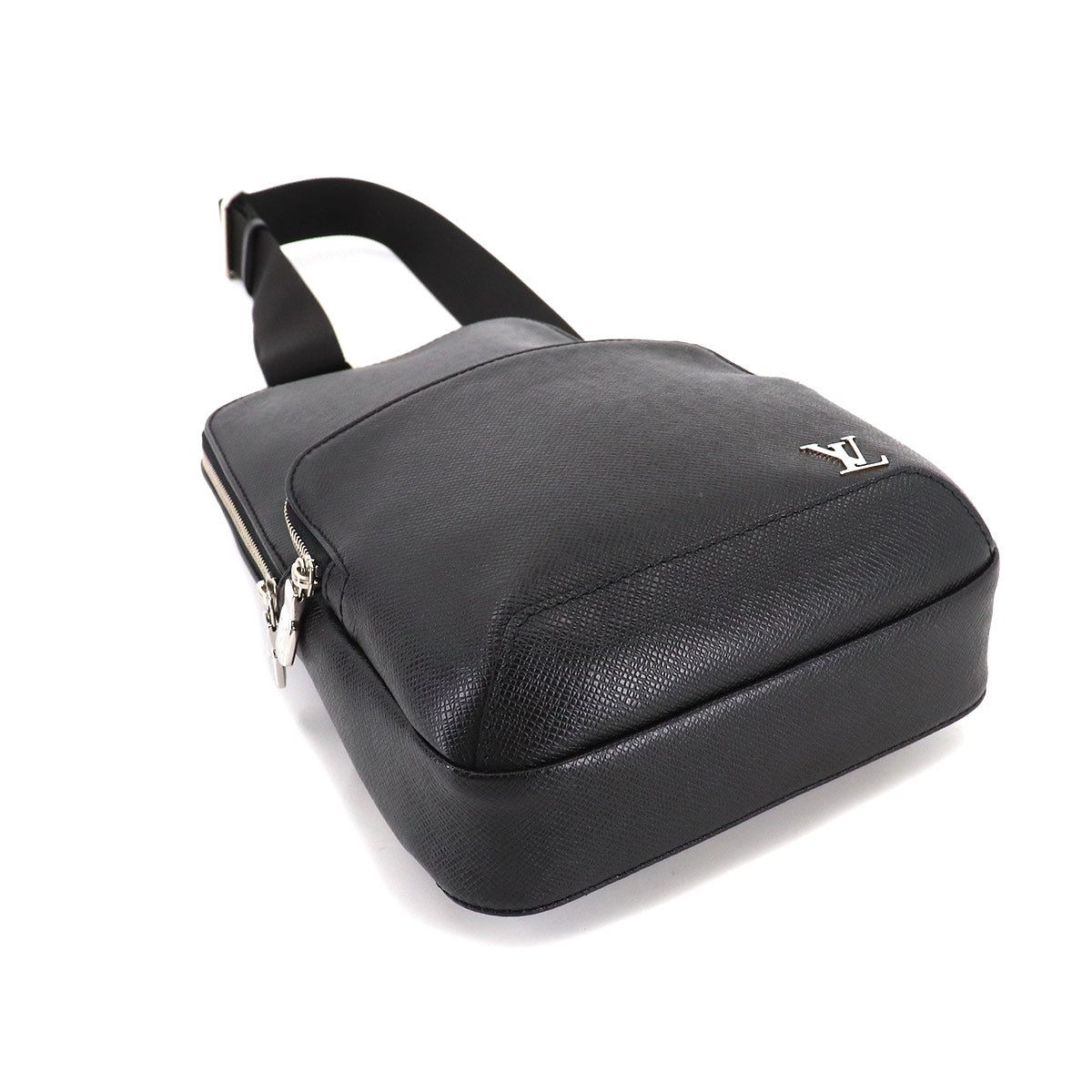 Louis Vuitton Taiga Avenue Sling Body Bag Leather Black