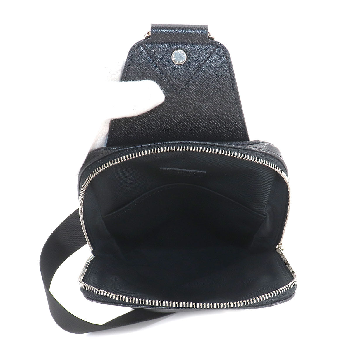 Louis Vuitton Taiga Avenue Sling Body Bag Leather Black