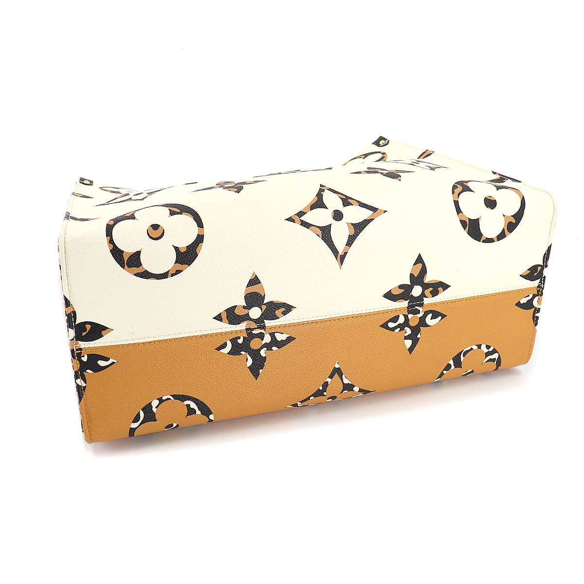 Louis Vuitton Monogram Jungle Onthego GM 2way Tote Bag