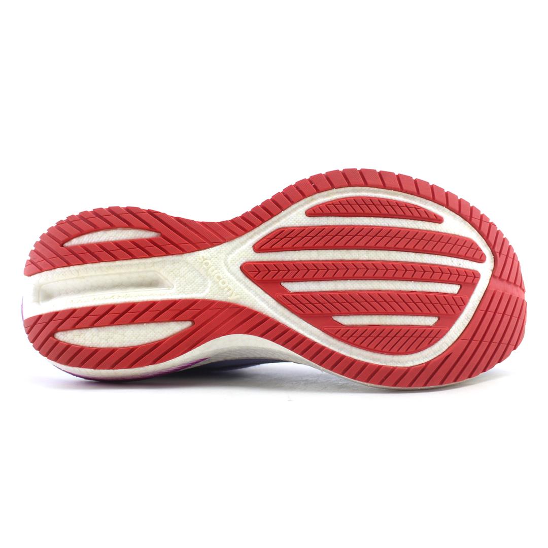 SAUCONY TRIUMPH 21