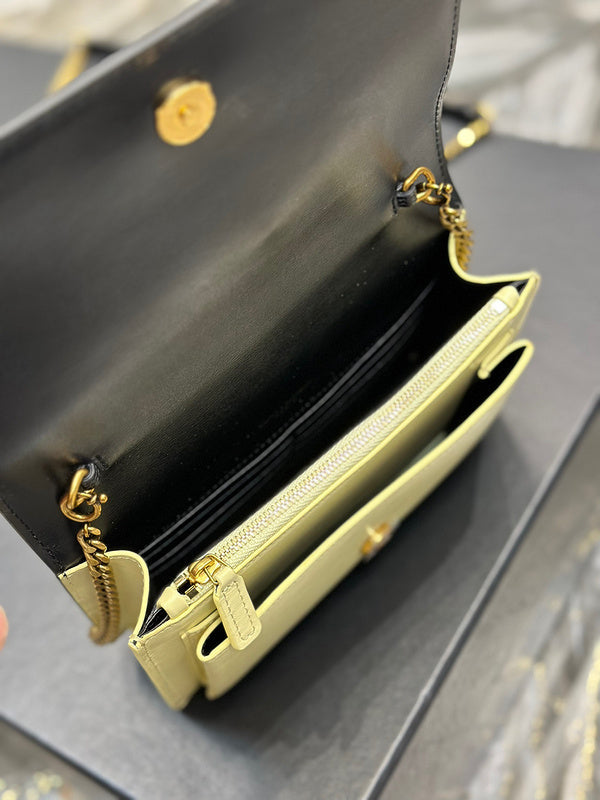 Amelia - YSL Bag - 1914