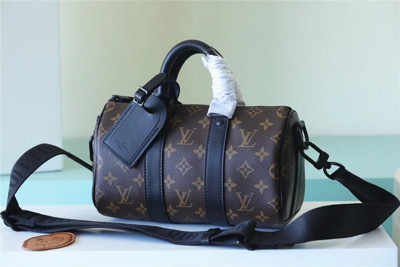 Fan Fashion Lu-Vi bags - 11252