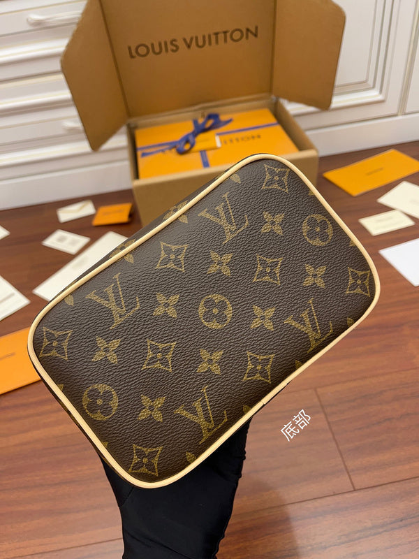 Fan Fashion Lu-Vi bags - 17228
