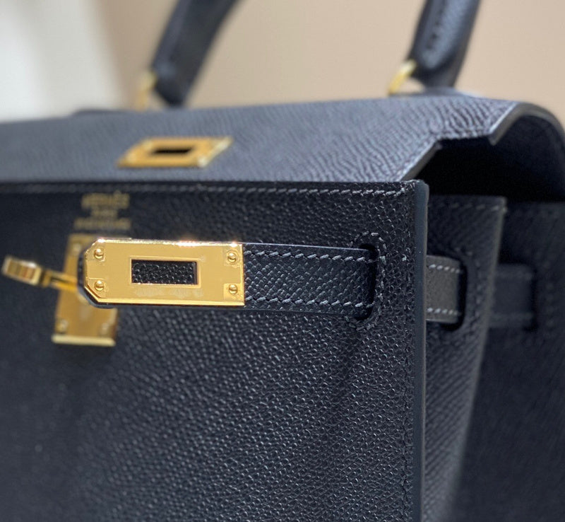 Amelia - HMS Bags - 1727