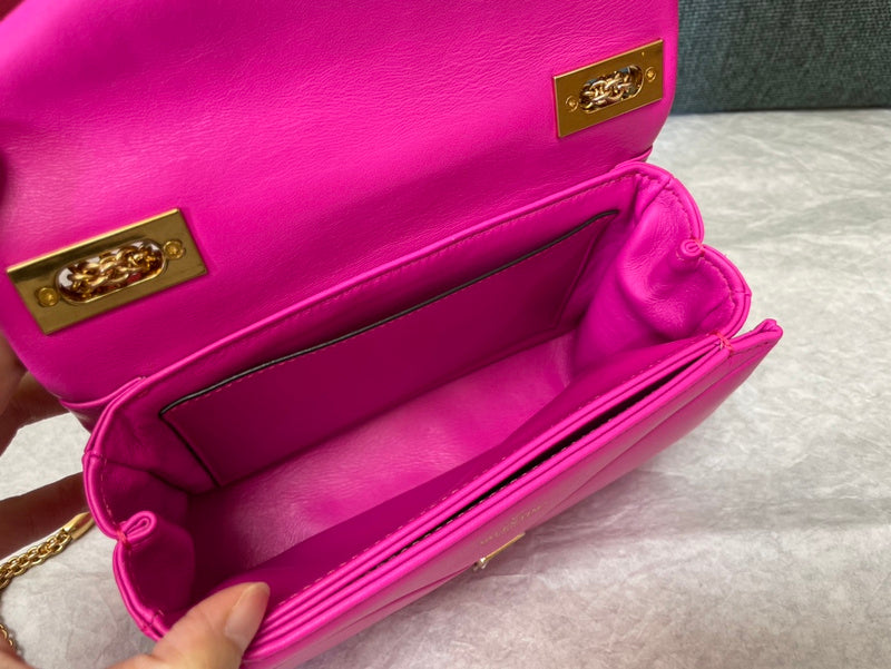 VAL LUXURY BAGS - FOR FASHION LOVERS  AFFORDABLE LUXURY BAGS- 519