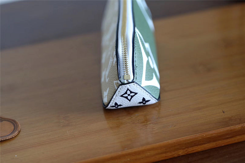 Fan Fashion Lu-Vi bags - 9321