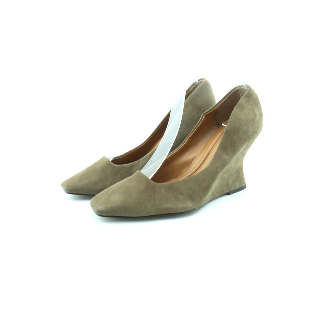 SARTO. CARINA
