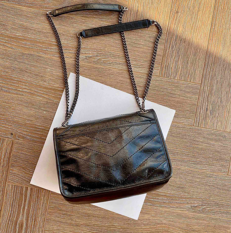 Amelia - YSL Bag - 3702