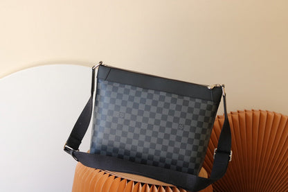 Fan Fashion Lu-Vi bags - 17188