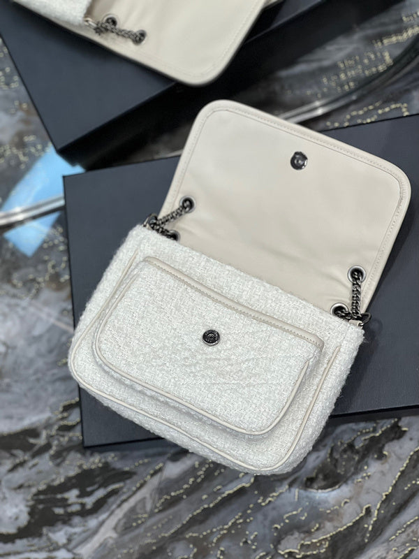 Amelia - YSL Bag - 4221