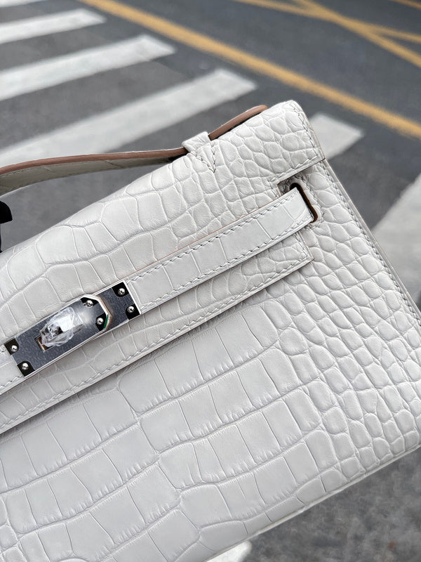 Amelia - HMS Bags - 1494