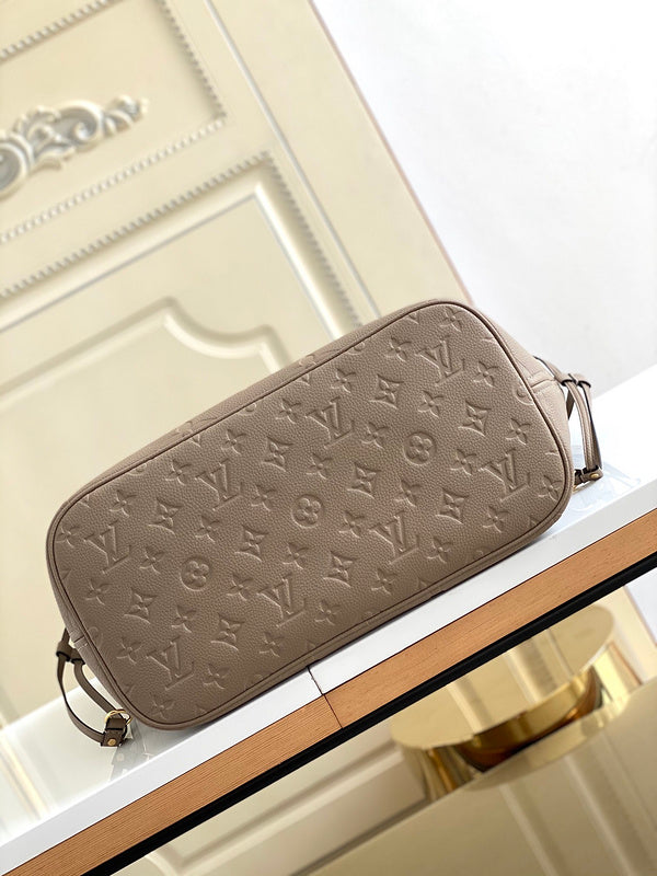 Fan Fashion Lu-Vi Bags - 16816