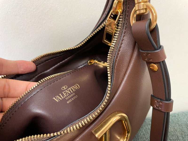 VAL LUXURY BAGS - FOR FASHION LOVERS  AFFORDABLE LUXURY BAGS- 572