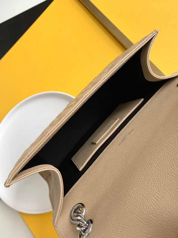 Amelia - YSL Bag - 3706