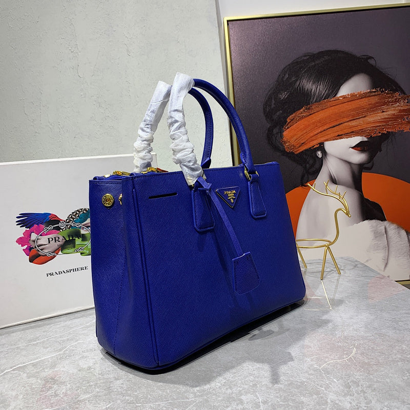 Barnes-Bags - Prada Bags - 933