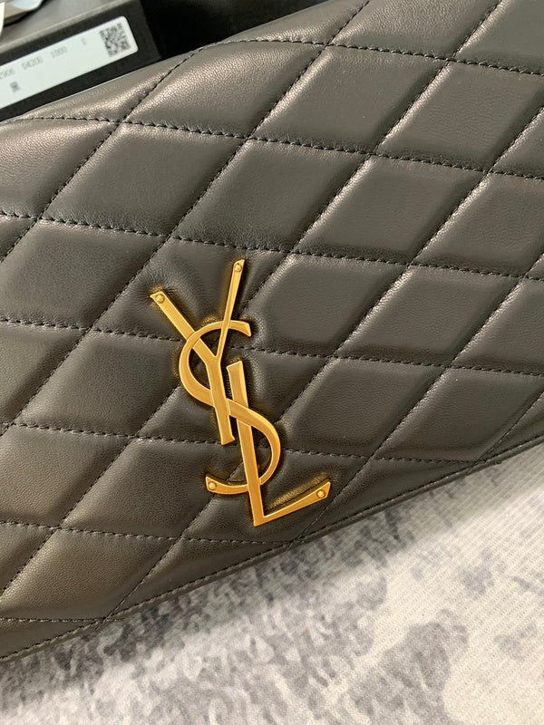 Amelia - YSL Bag - 2438