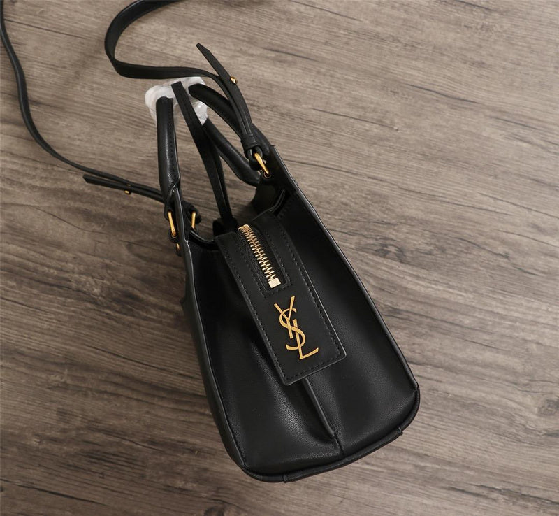 Amelia - YSL Bag - 2940