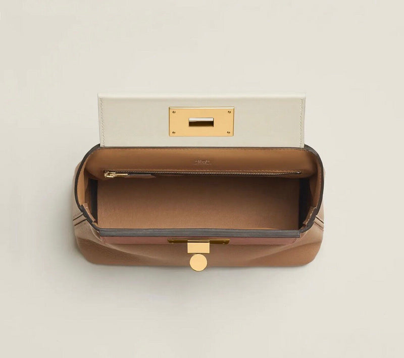 Amelia - HMS Bags - 1676